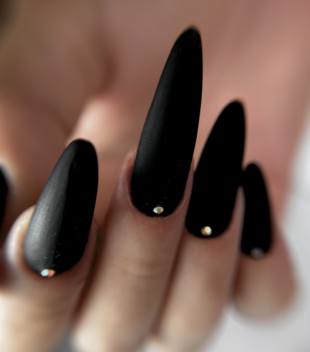 Vernis semi-permanent 10ml  "Pure black" - 002 noir